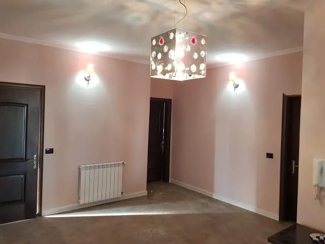 Durres, shes Penthouse 3+1+A.2banjo + verande   ashensor ti 9, 330 m²   (Hysen myshketa)