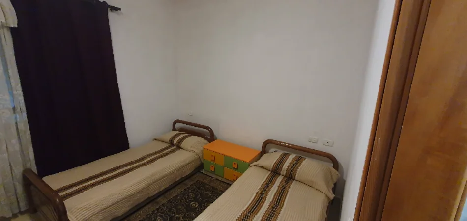 Tirane, jepet me qera apartament 1+1+Ballkon Kati 7, 72 m² 300 € (Rruga Loni Ligori, Rafaelo 2002 rezidence)