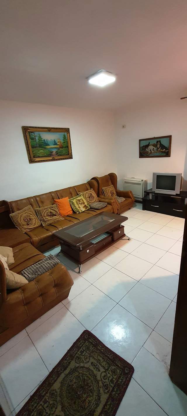 Tirane, jepet me qera apartament Kati 2, 50 m² 300 Euro (MINE PEZA)