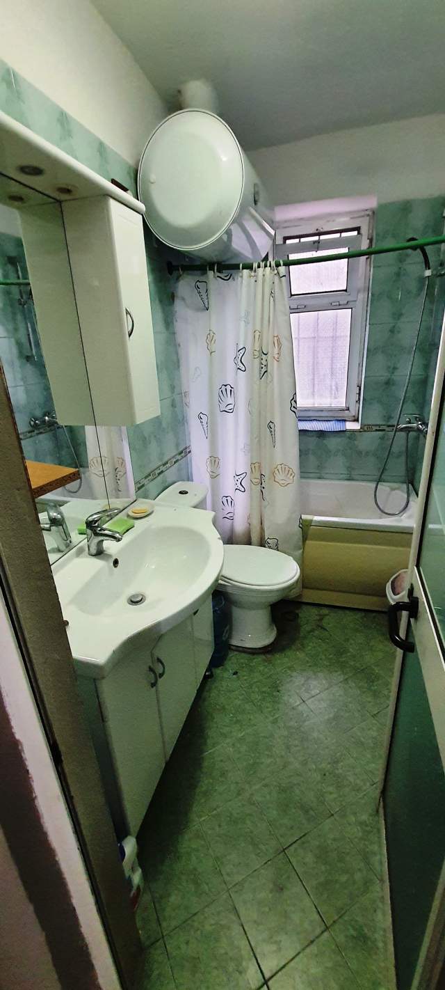 Tirane, jepet me qera apartament Kati 2, 50 m² 300 Euro (MINE PEZA)