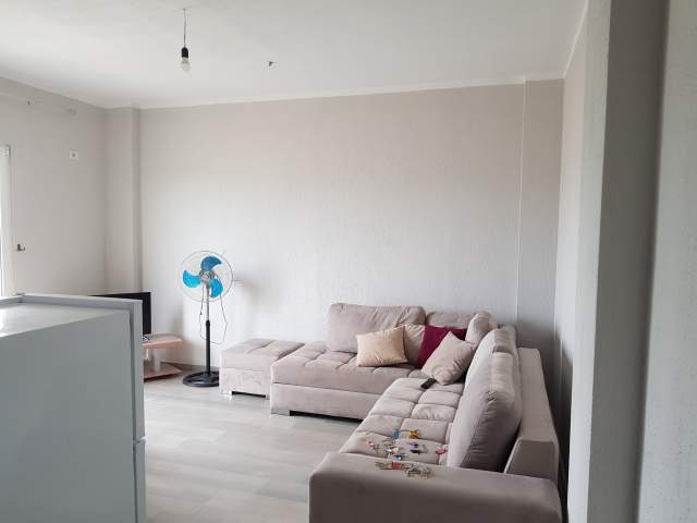 Gjiri Lalezit, shitet apartament ne plazh 1+1+BLK Kati 2, 67 m² 35.000 Euro (Rruga Hamallaj)