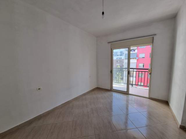 Tirane, shitet apartament 1+1+BLK Kati 5, 70 m² 71.000 Euro (LONI LIGORI)