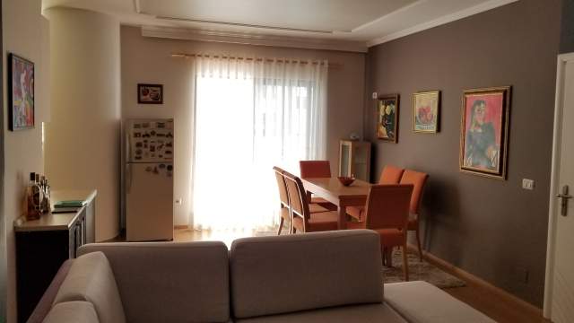 Tirane, jepet me qera apartament 3+1+A+BLK Kati 2, 110 m² 550  (Sali Butka)