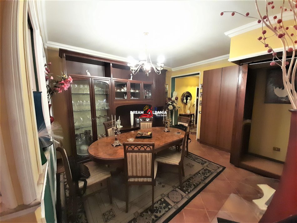 Tirane, shitet apartament 1+1 , 88 m² 125.000 € 