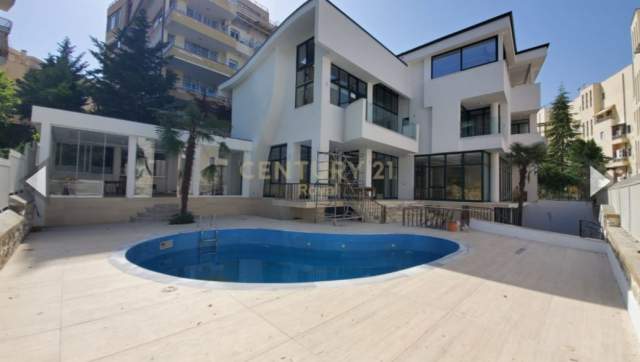 Shqiperi, jepet me qera Vile 5+1+BLK Kati 0, 1.060 m² 10.000 Euro