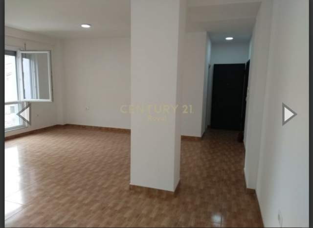 Tirane, jepet me qera 1+1+BLK Kati 2, 65 m² 500 Euro