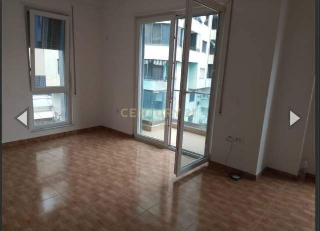 Tirane, jepet me qera 1+1+BLK Kati 2, 65 m² 500 Euro