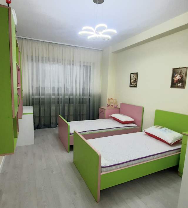 Apartament me qera 2+1+2 tualete + 1 BLK Kati 4 banim, 120 m² 450 Euro (Rruga Sabri Preveza)
