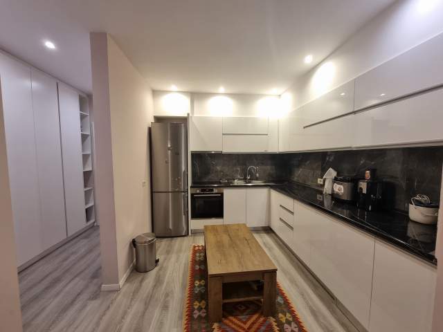 Tirane, shitet apartament 2+1+BLK Kati 4, 91 m² 130.000 Euro (Selvia)