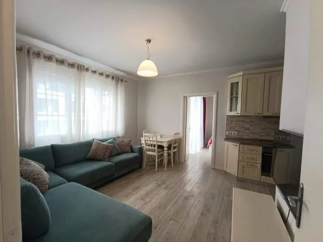 Tirane, jepet me qera apartament 1+1+BLK Kati 3, 60 m² (Ish Parku autobuzave (Nisharak), mbrapa Square 21)