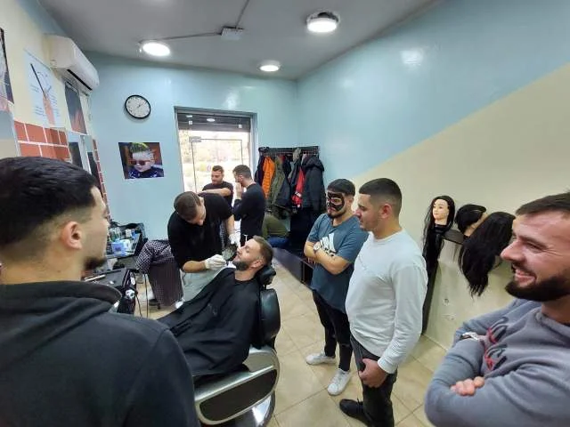 KURSE PER BERBER:        VAZHDOJNE RREGJISTRIMET PER KURSE BERBERI