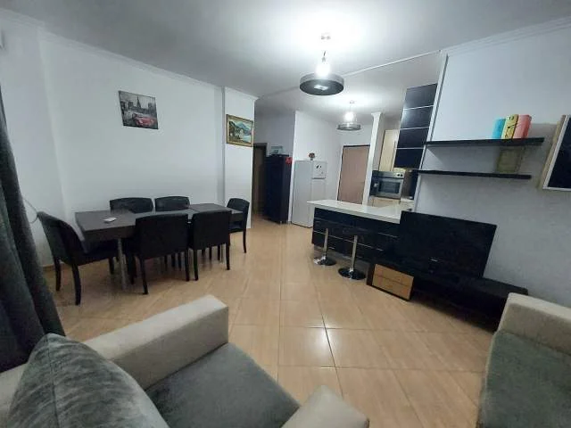Tirane, jepet me qera apartament 2+1+BLK Kati 7, 90 m² 40.000 Leke (Sotir Caci)
