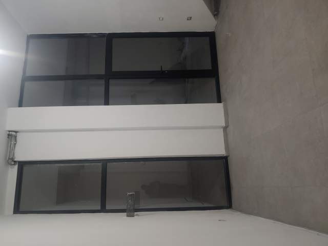 Tirane, jap me qera dyqan Kati 1, 32 m² 400 Euro (Ndre Mjeda)