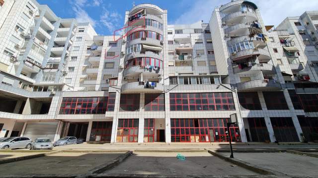 Tirane, shes apartament 1+1+BLK Kati 6, 72 m² 56.000 Euro (Rruga Kastriotet)