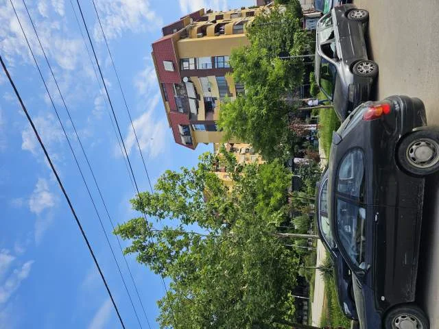 Tirane, jepet me qera ambjent biznesi Kati 0, 50 m² 300 Euro (Shetitorja)