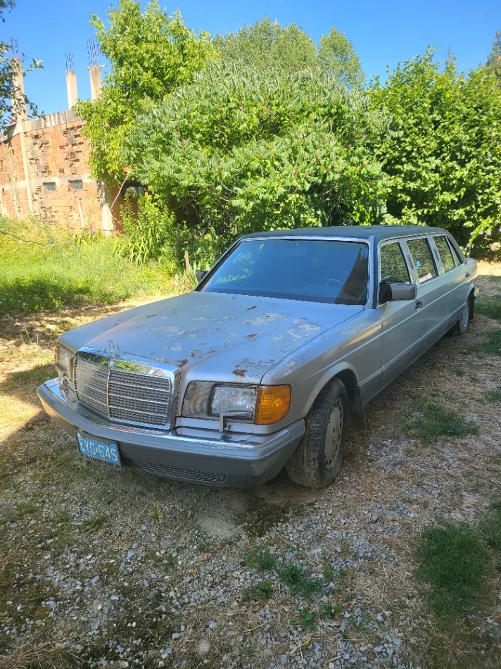 Struge, Shes limo limuzina mercedes 560 sel