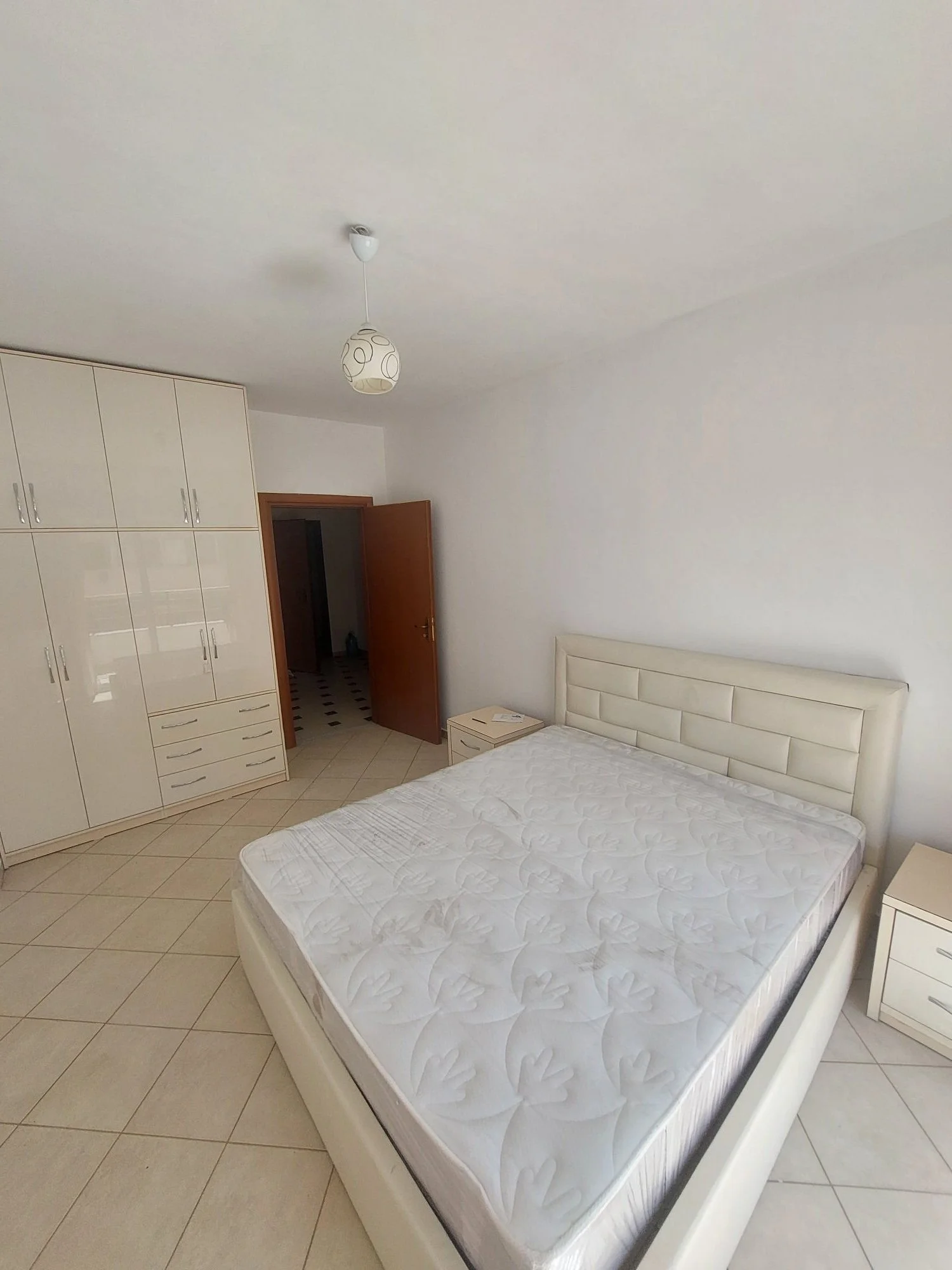 Shitet apartament 2+1+2, Astir, unaza e re