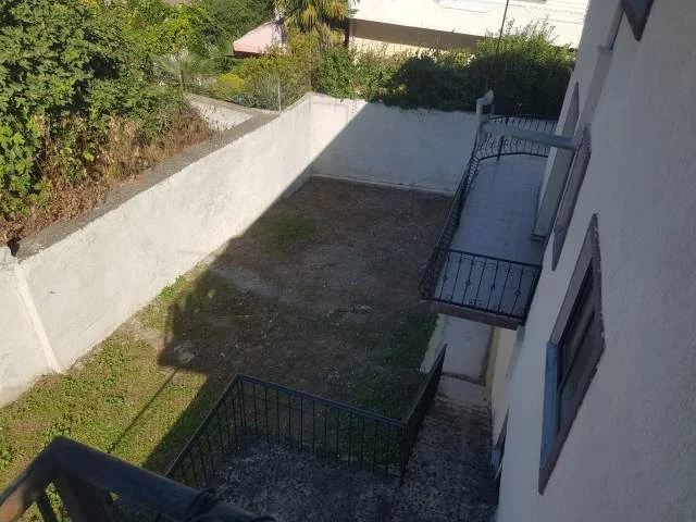 Shkoder, shitet Vile 3 Katshe 269 m² 225.000 Euro (Bulevardi Bujar Bishanaku)