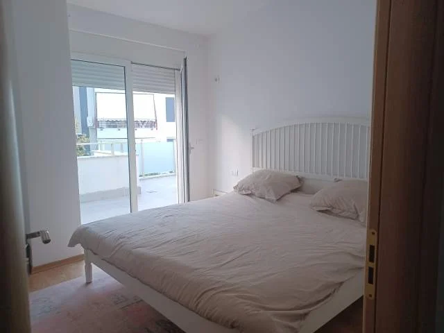 Tirane, shes  apartament  2+1+A+BLK Kati 4, 97 m² +75m2 ballkon 300.000 Euro