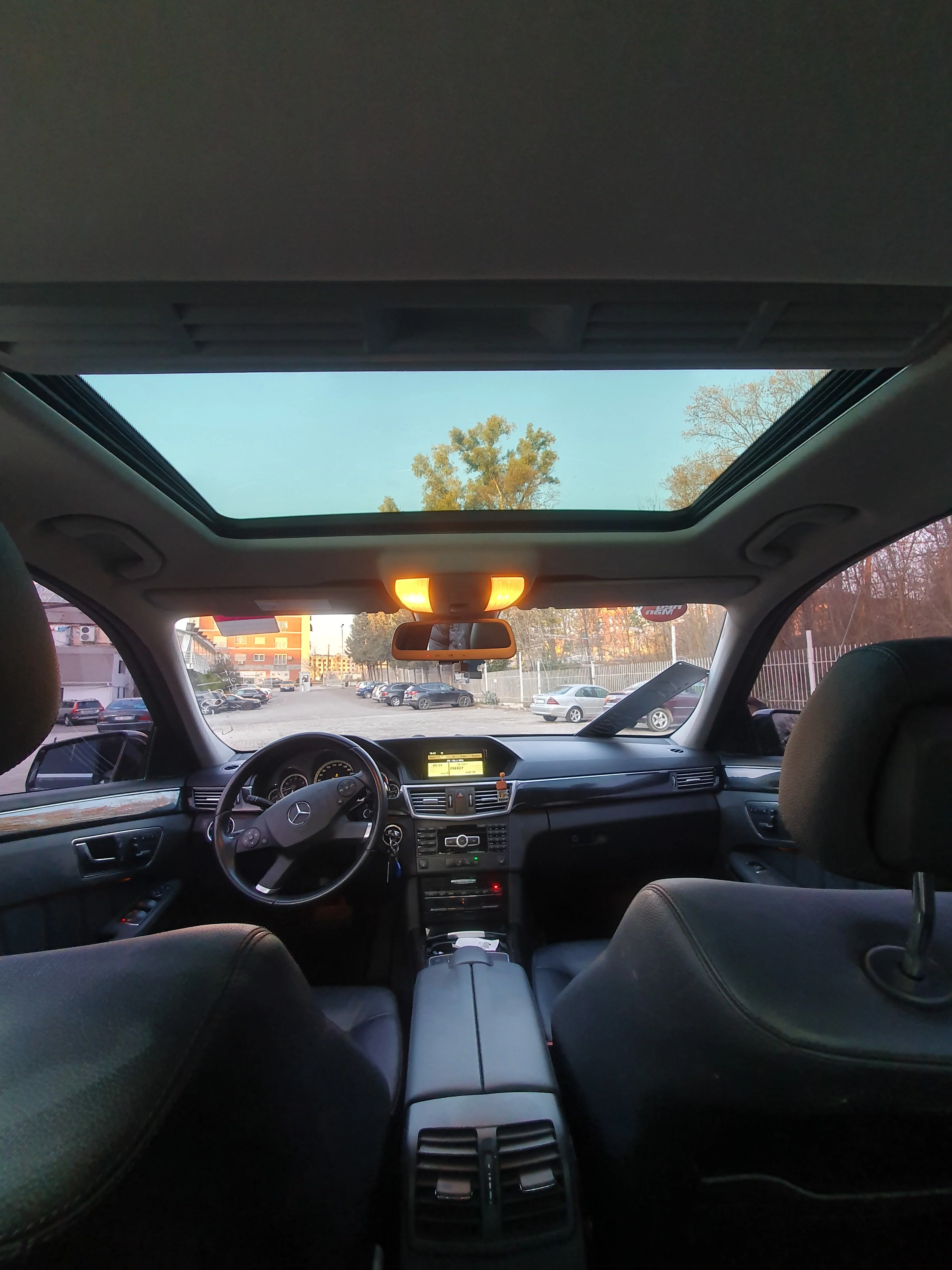 Mercedes Benz E class 220