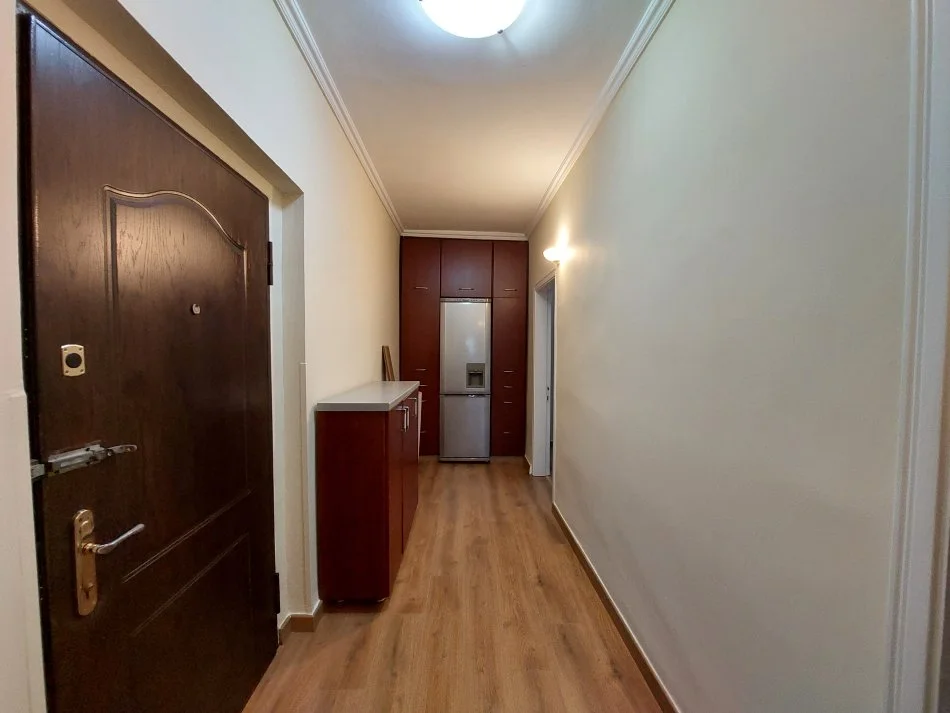 JAPIM ME QIRA APARTAMENT 2+1 TE PAZARI I RI