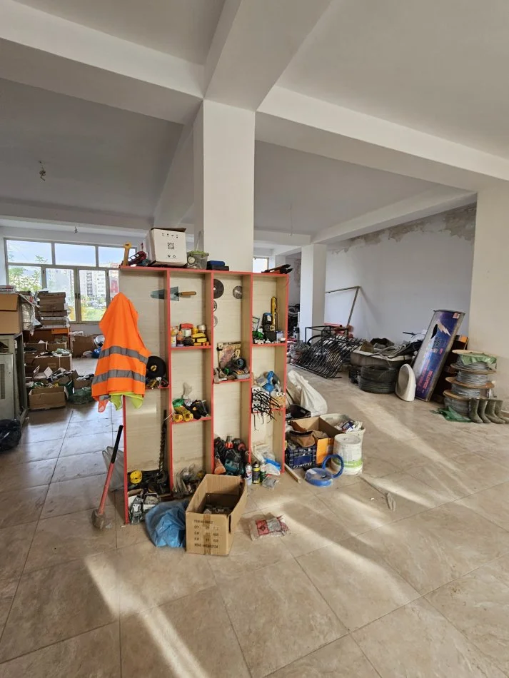 SHITET AMBIENT BIZNESI NE YZBERISHT!