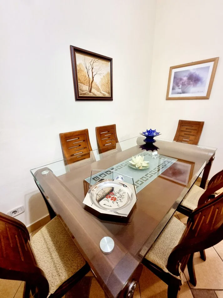 Tirane, jap me qera apartament 2+1+Ballkon Kati 9, 108 m² 1.000 € (Qender)