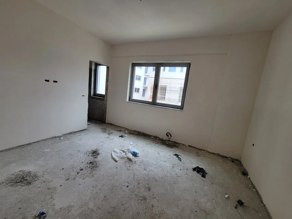 Tirane, shes apartament duplex 2+1+Ballkon Kati 2, 125 m² 180.000 € (Rruga Studenti)