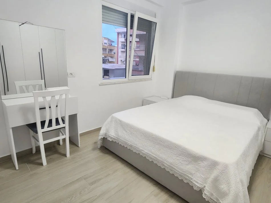 Durres, apartament ne plazh Shkembi I Kavajes