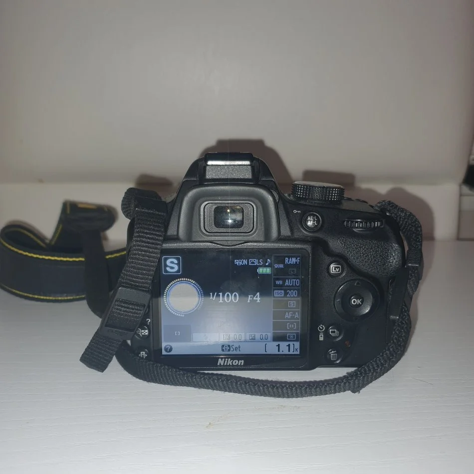 Tirane, shes Nikon D3200