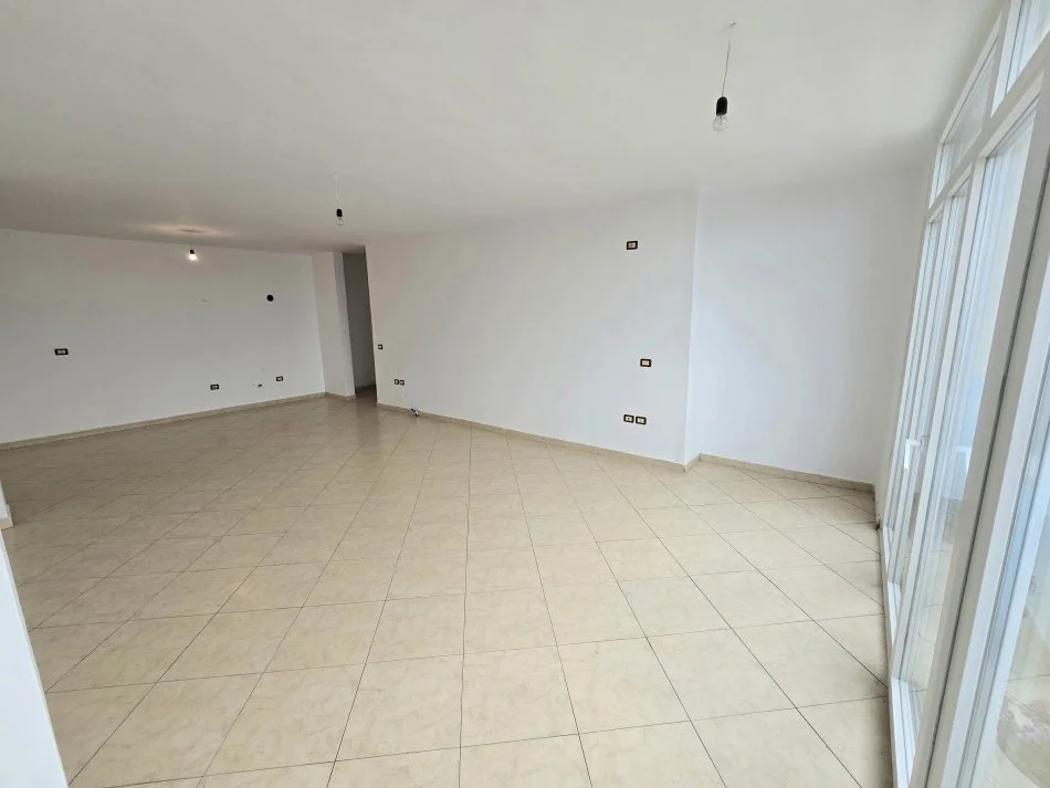 Tirane, shitet apartament 2+1+Ballkon Kati 5, 120 m² 155.510 € (Don Bosko)