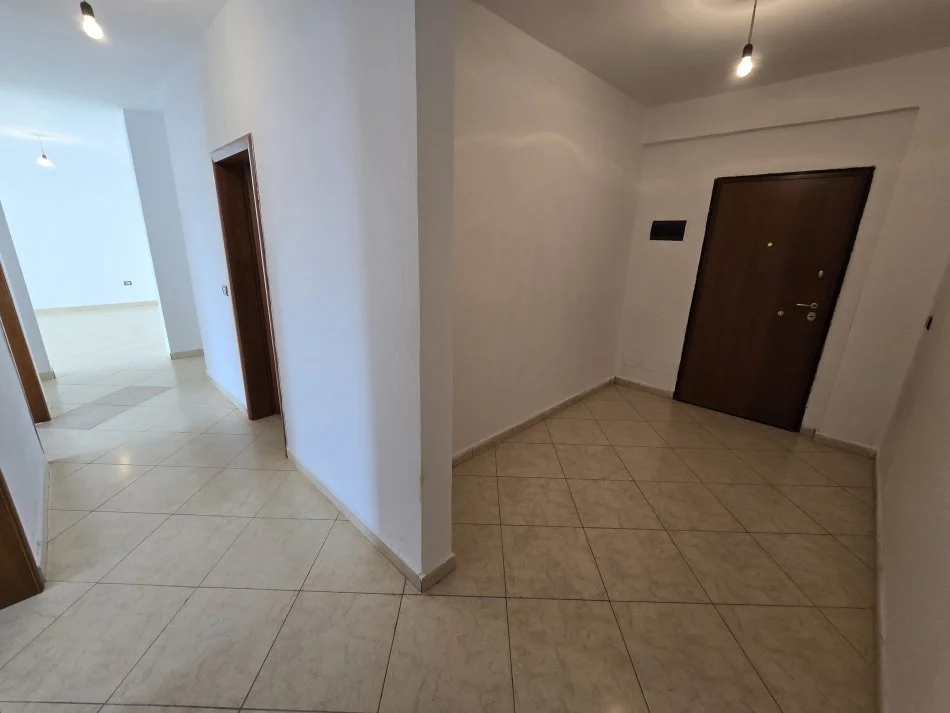Tirane, shitet apartament 2+1+Ballkon Kati 5, 120 m² 155.510 € (Don Bosko)
