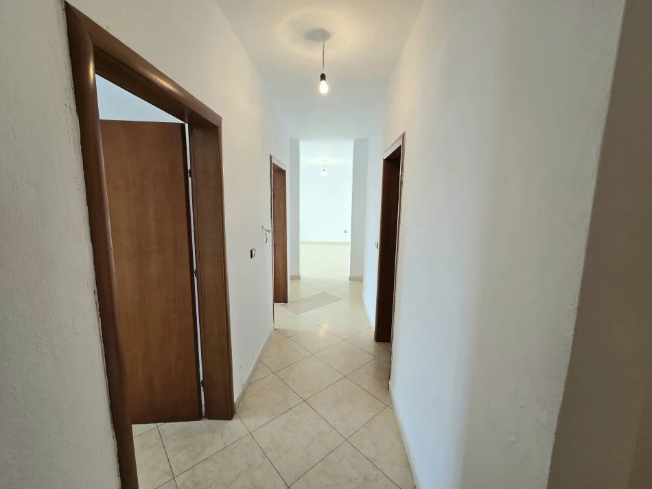 Tirane, shitet apartament 2+1+Ballkon Kati 5, 120 m² 155.510 € (Don Bosko)