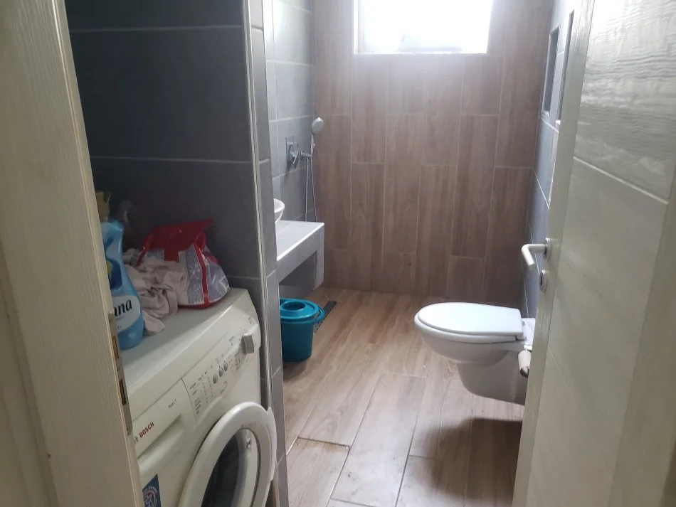 Tirane, shitet apartament Kati 0, 71 m² 76.000 € 