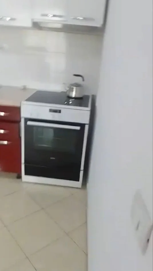 Tirane, jepet me qera apartament 1+1 Kati 2, 76 m² 270 € 