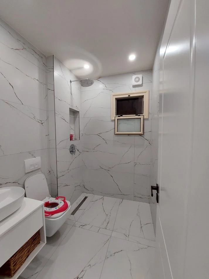 Vlore, shitet apartament 2+1 Kati 6, 116 m² 185.000 € (Rruga Murat Tërbaçi)