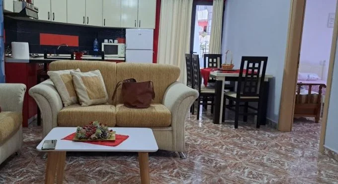 Tirane, jepet me qera apartament 2+1+Aneks+Ballkon Kati 6, 85 m² 550 € (Zogu i zi)