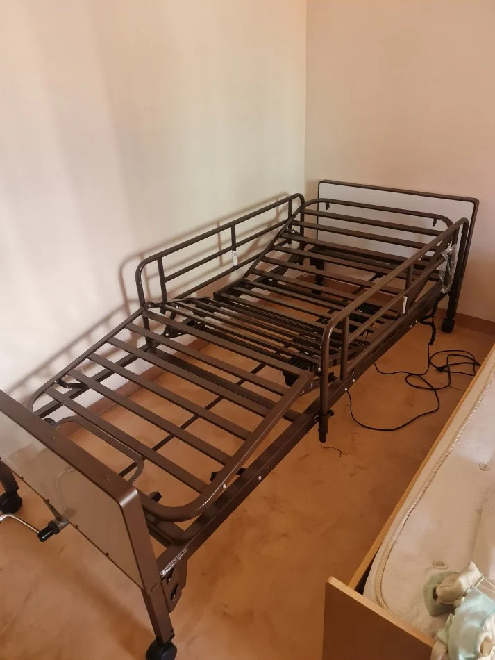 Tirane, shes krevat Krevat spitalor 600 €