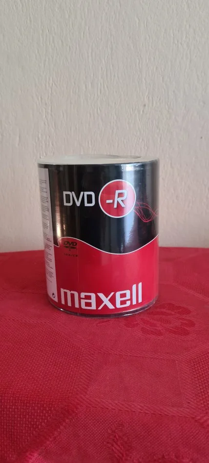 Tirane, shes DVD Recorder Shes pako dvd 100 cop, e Re, marka maxell, 50 euro
