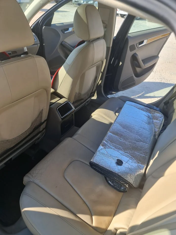 Tirane, shes makine Audi A4 Benzin+Gaz, blu e errët automatik Klima 280 km 5.500 €