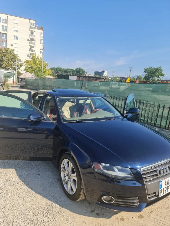 Tirane, shes makine Audi A4 Benzin+Gaz, blu e errët automatik Klima 280 km 5.500 €