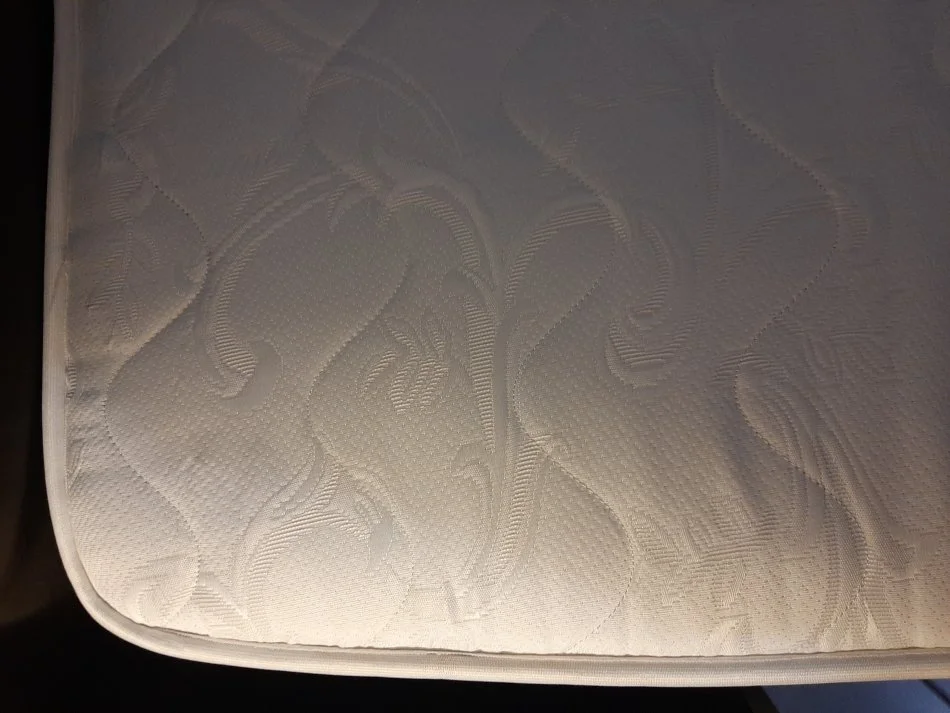 Tirane, shes dyshek tek, 60 €