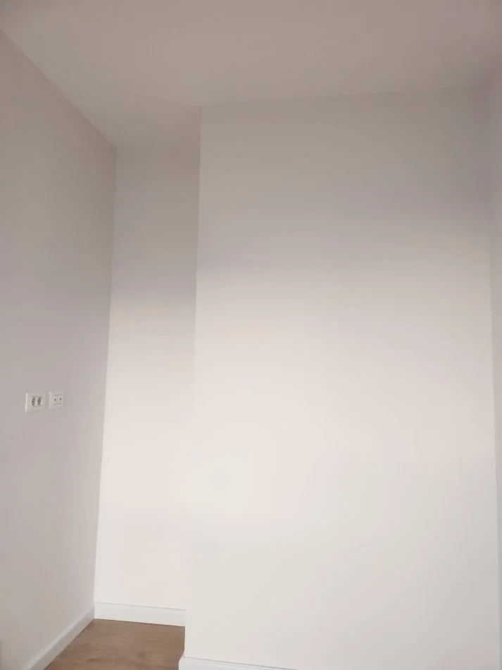 Tirane, jepet me qera apartament 3+1 Kati 4, 1.200 €