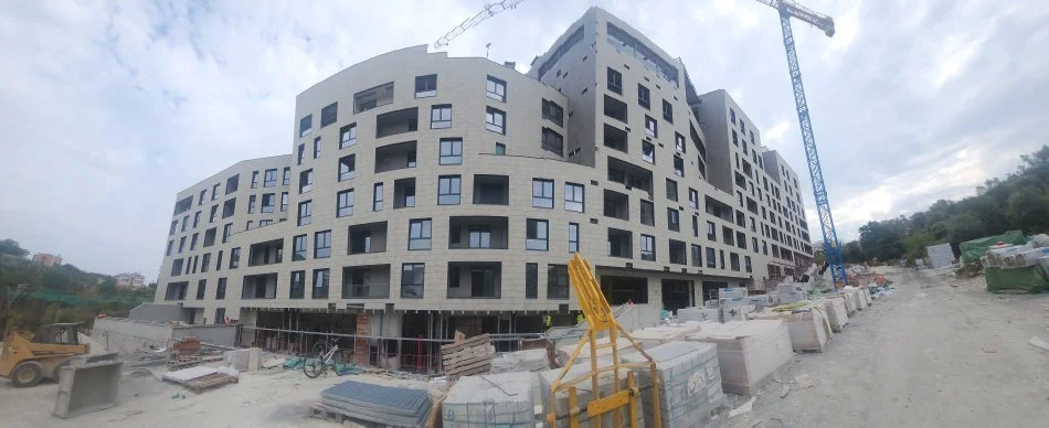 Tirane, shes apartament 3+1+Ballkon Kati 2, 112 m² 235.170 € (Kopshti zoologjik)