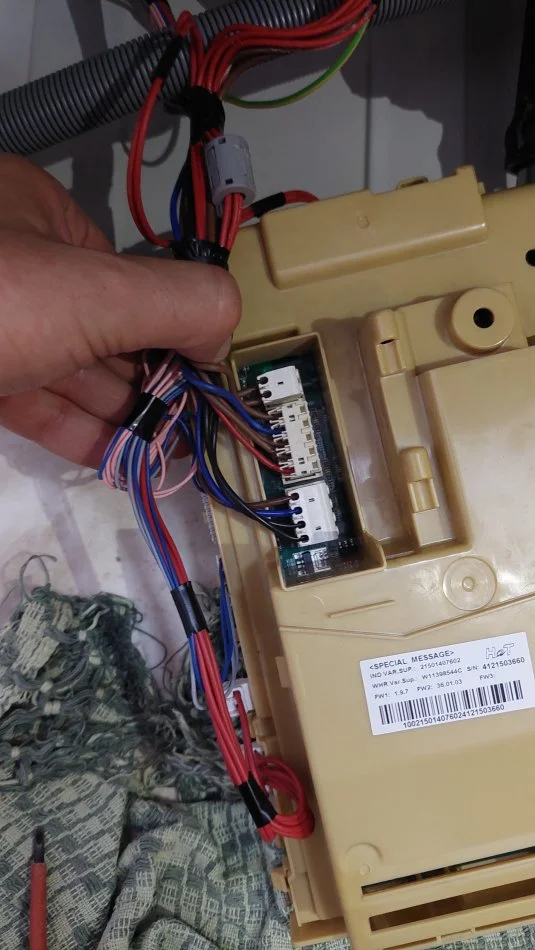 Tirane, ofroj Lavastovilje Riparime Elektroshtepiake