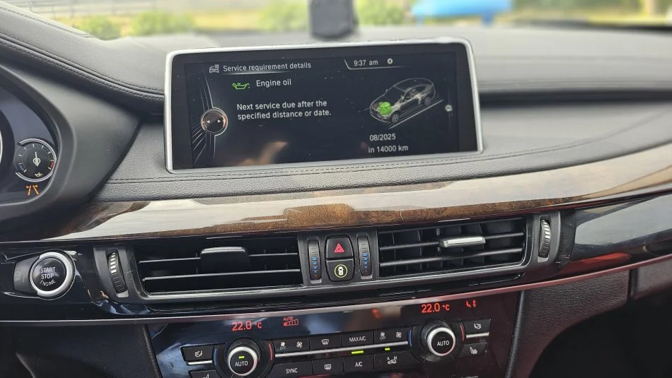 Tirane, shes makine BMW X6 35i Benzin, e zeze tiptronik Klima 112.000 km 27.000 €