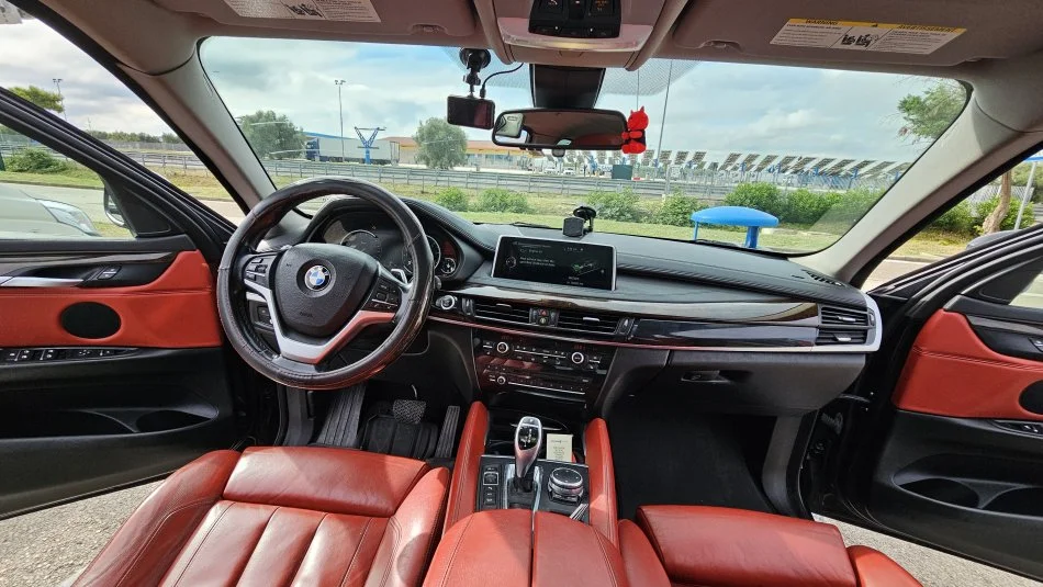 Tirane, shes makine BMW X6 35i Benzin, e zeze tiptronik Klima 112.000 km 27.000 €