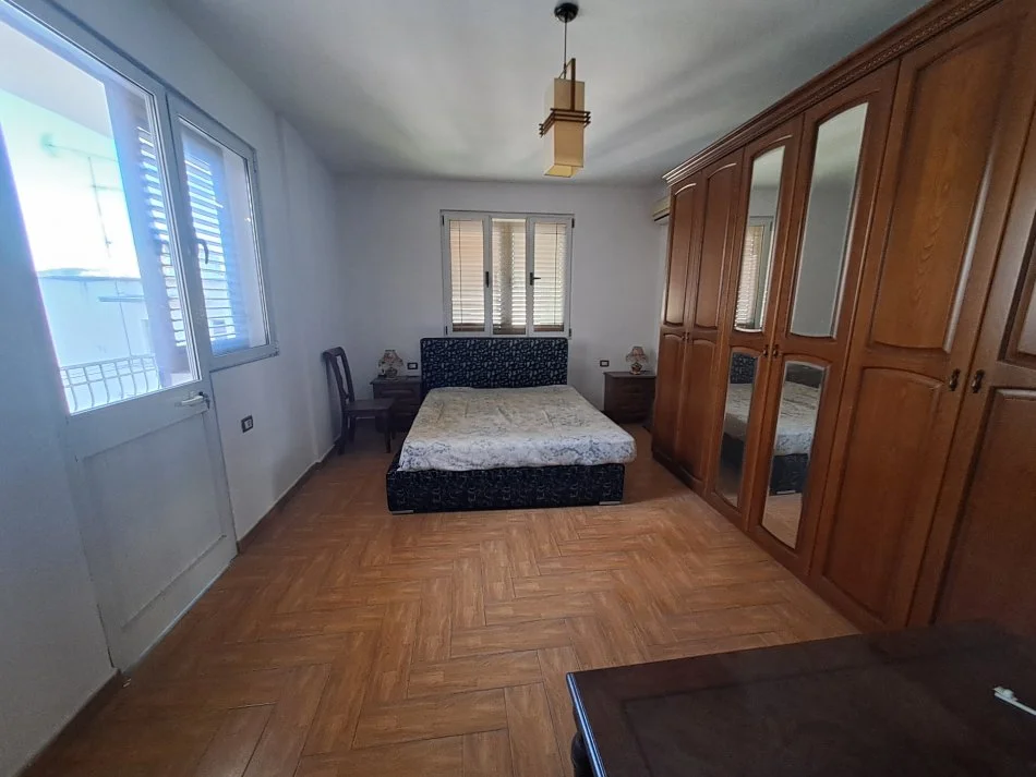 Tirane, Apartament 3+1 per shitje  Kati 5, 113 m² 125.000 € (Rruga Pjeter Budi)