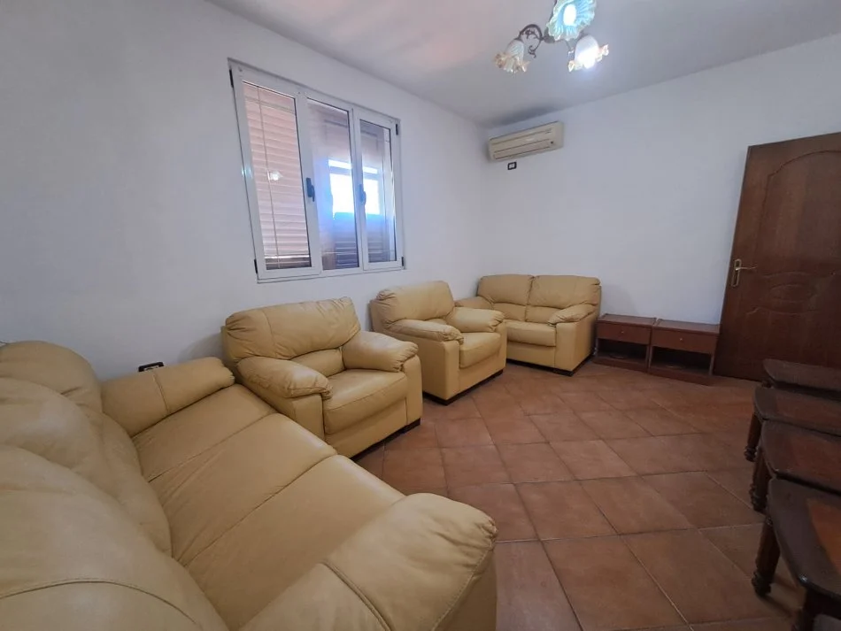 Tirane, Apartament 3+1 per shitje  Kati 5, 113 m² 125.000 € (Rruga Pjeter Budi)