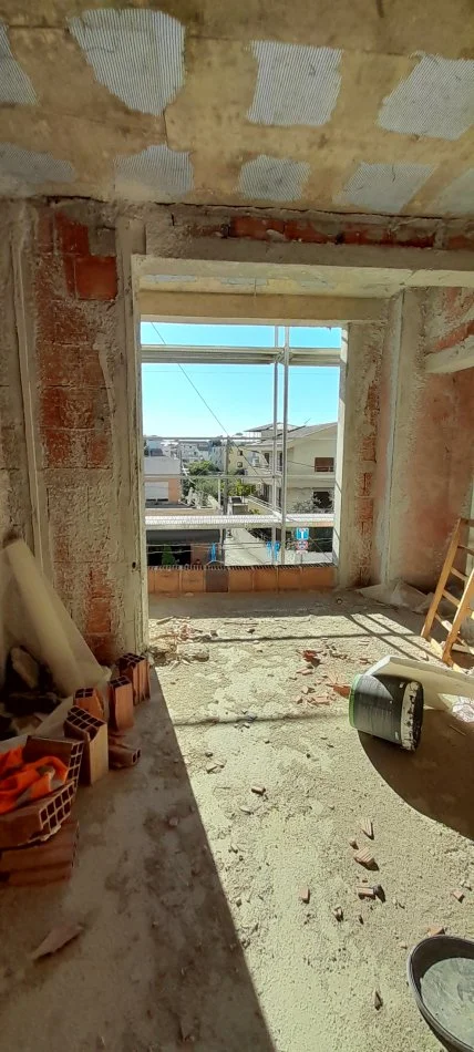 Tirane, shitet apartament 2+1+Ballkon Kati 2, 105 m² 175.000 € (Jordan misja)